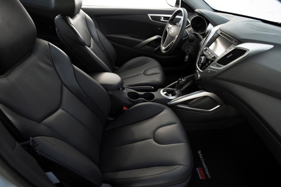  Hyundai Veloster Re-Flex 2014 года  (фото 14 из 22)
